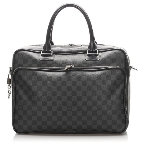 sacoche macbook pro louis vuitton